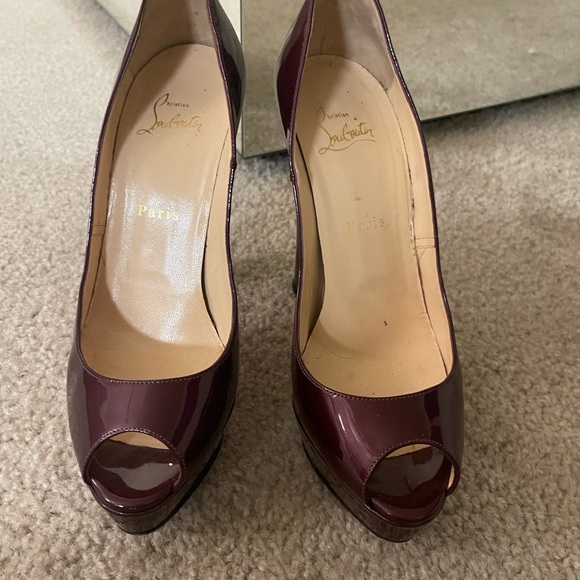 Christian Louboutin Gabin 140 Peep Toe Pumps in PURPLE Patent Leather - Picture 7 of 15